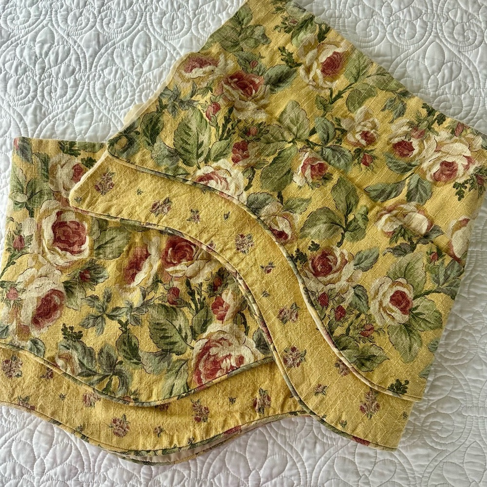 Vintage Waverly  Forever Yours Kitchen Valance